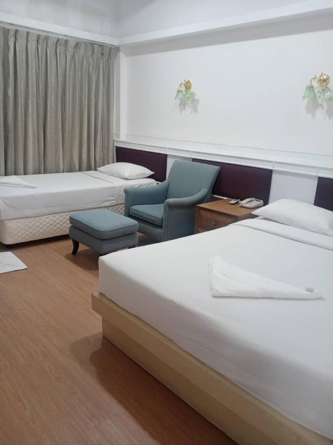 Royal Garden Home Hotel Bangkok Exterior foto